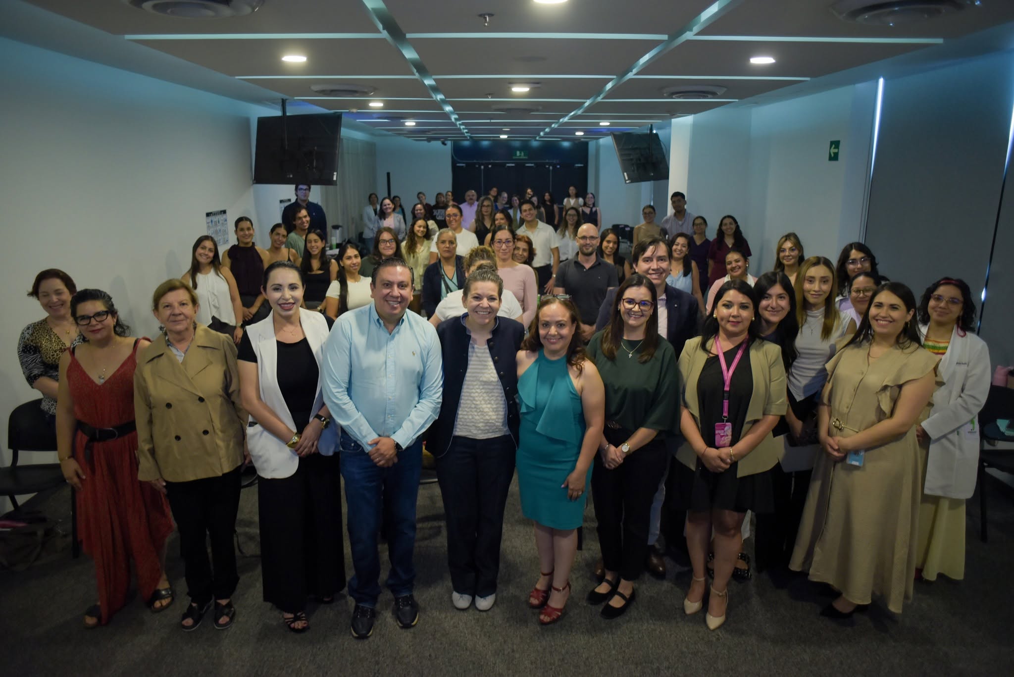 Seminario aborda la relación entre salud mental, emociones y atención oncológica 2026 - 05/22/2026 - foto 2