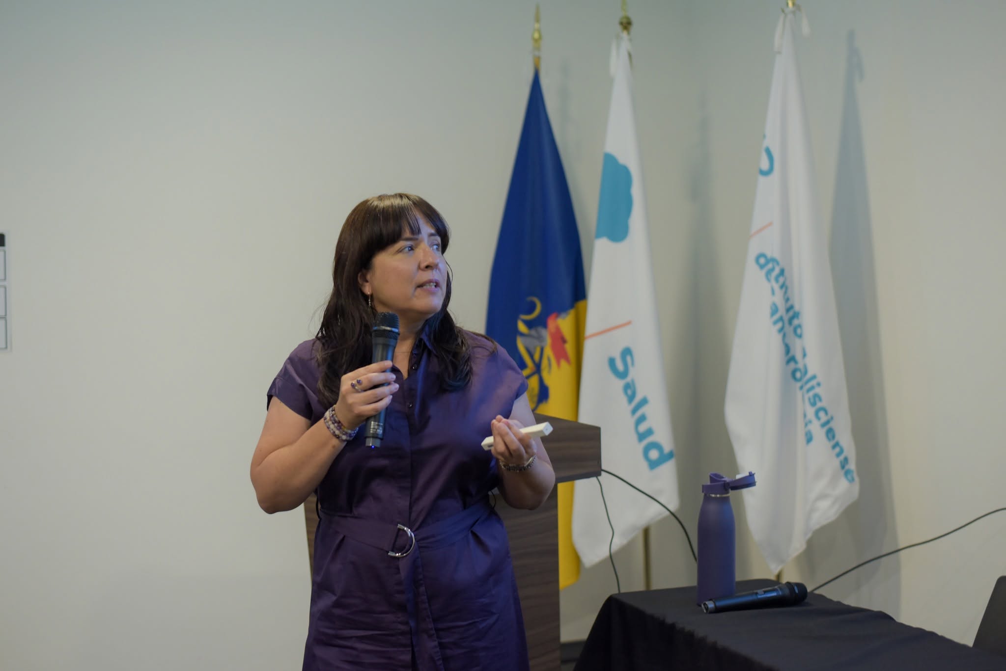 Seminario aborda la relación entre salud mental, emociones y atención oncológica 2026 - 05/22/2026 - foto 4