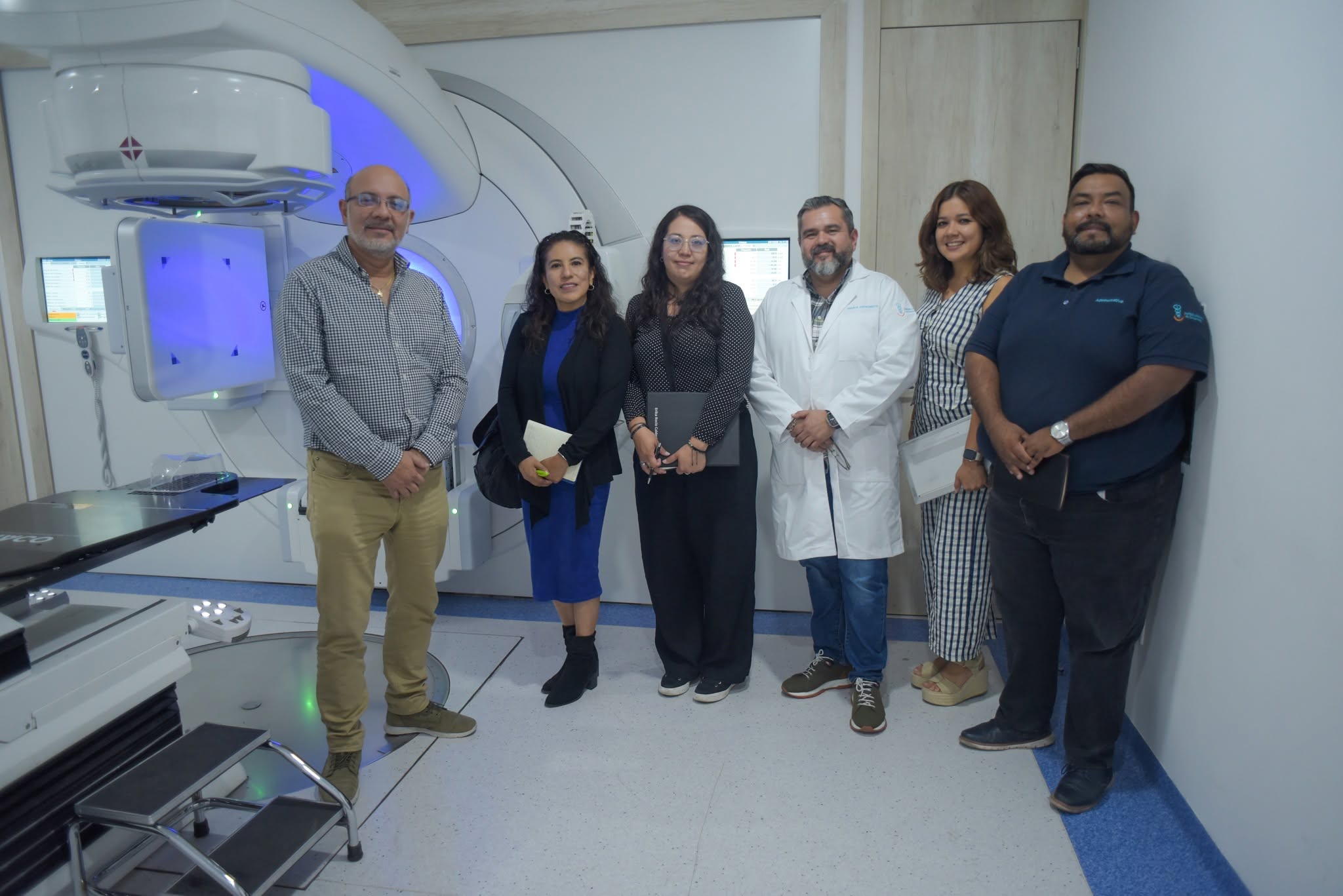 IJC comparte su modelo de atención oncológica con personal de la Dirección General de Modernización del Sector Salud