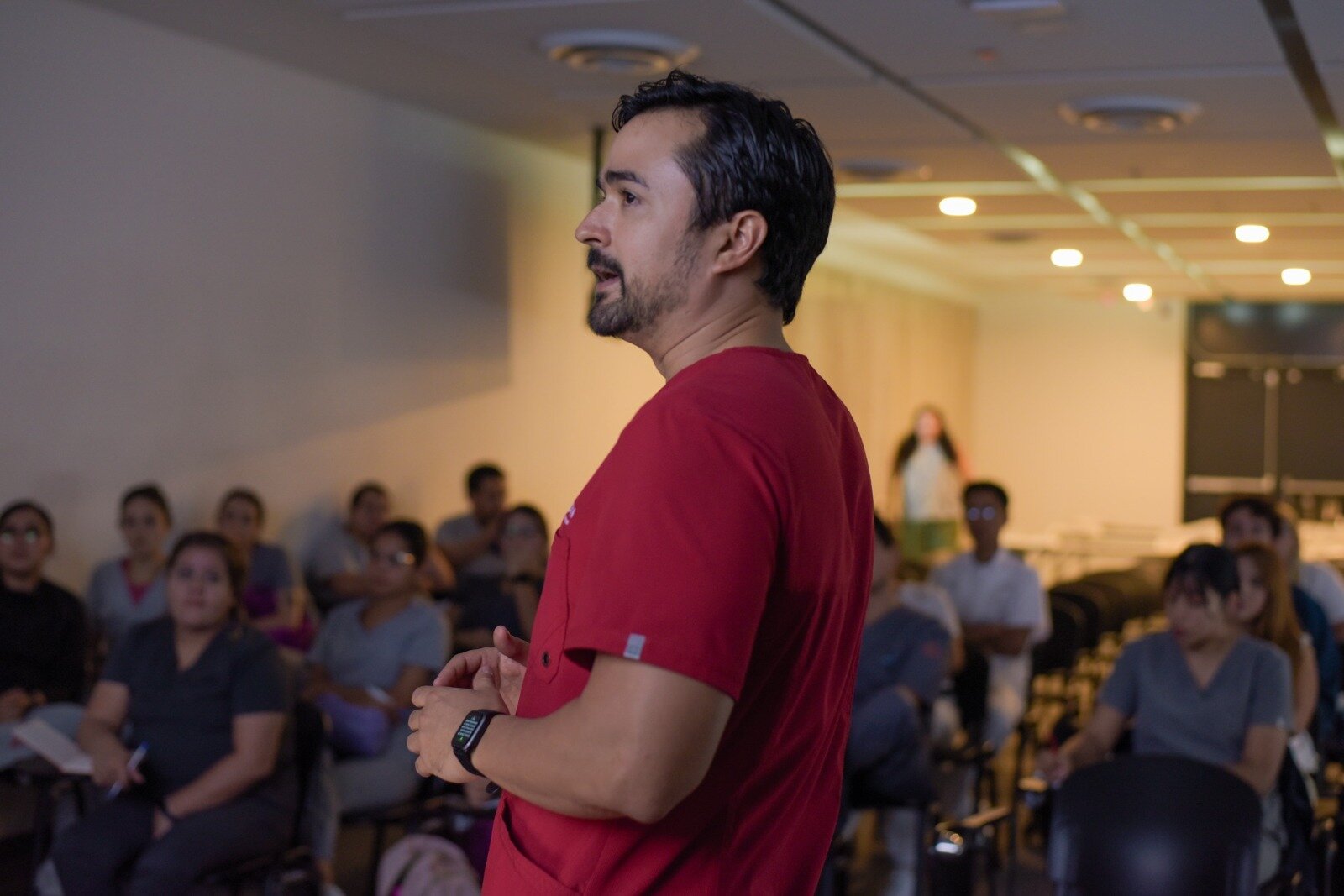 Capacitación en Microcirugía para el personal de Enfermería
