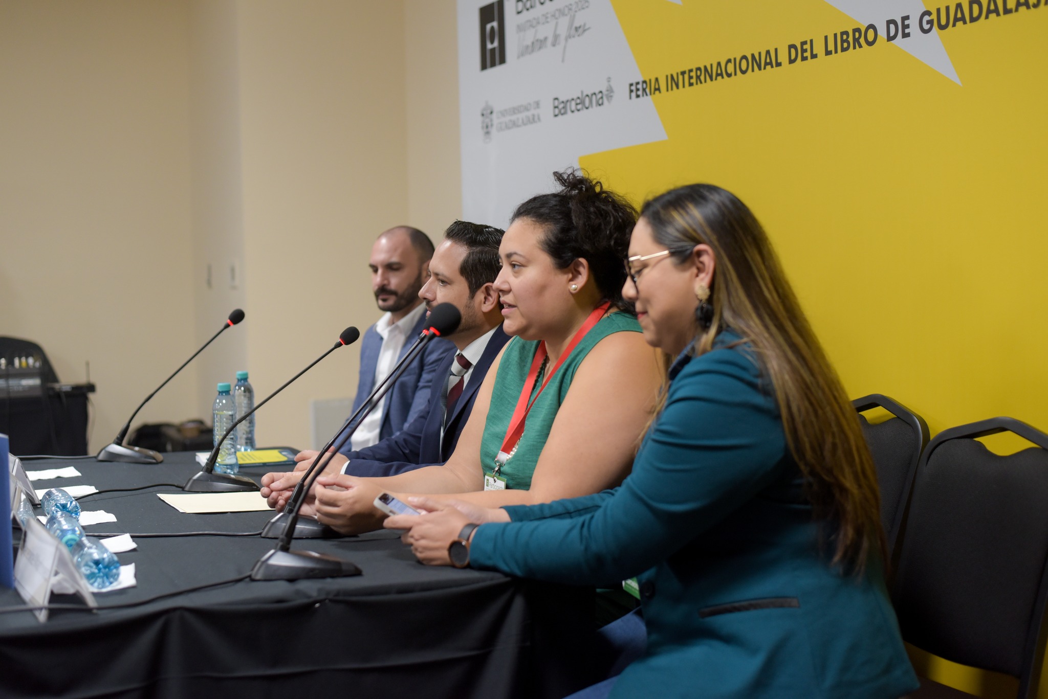 Participación en la FIL 2025 - 04/Dic/2025 - foto 6